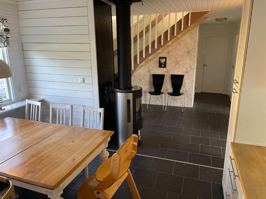 Familjevaenligt Hus Naera Isaberg! Villa Hestra Exterior foto