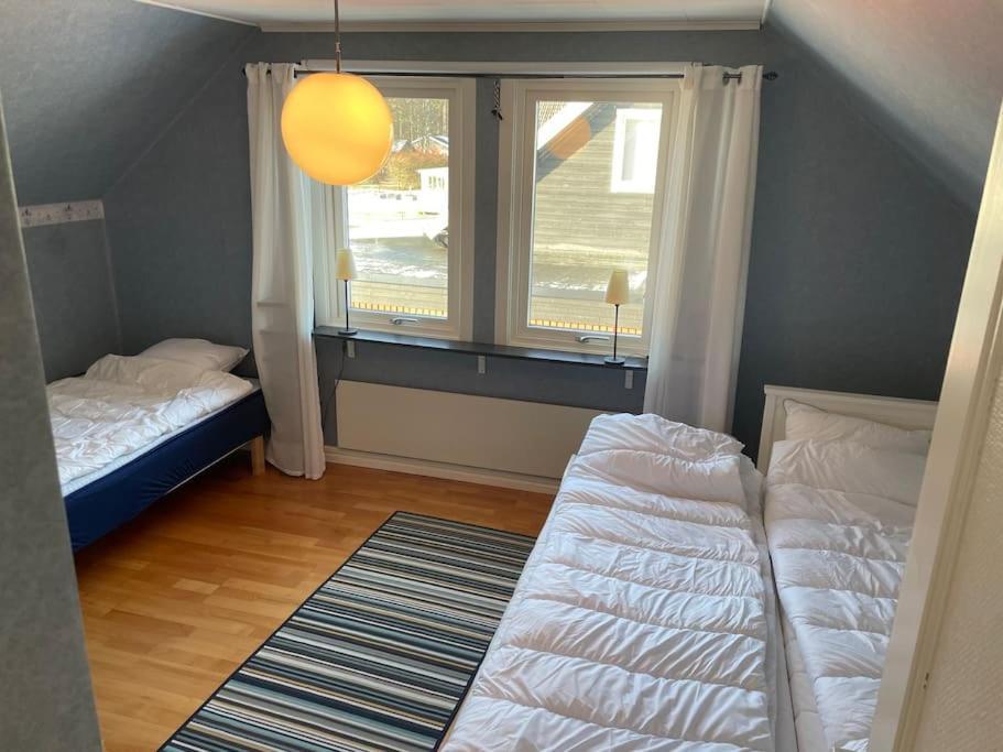 Familjevaenligt Hus Naera Isaberg! Villa Hestra Exterior foto