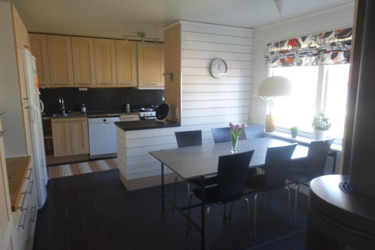 Familjevaenligt Hus Naera Isaberg! Villa Hestra Exterior foto