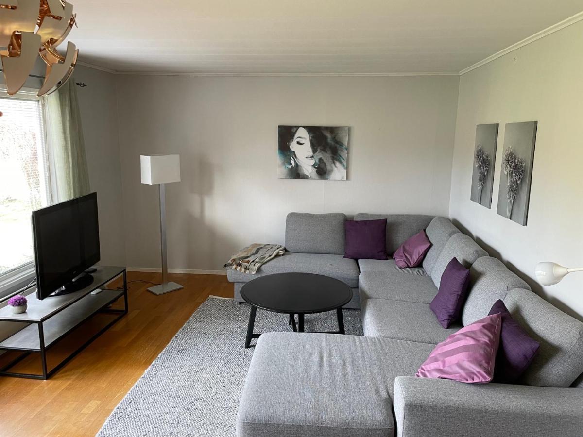 Familjevaenligt Hus Naera Isaberg! Villa Hestra Exterior foto
